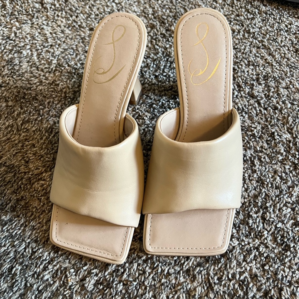 Jessica Simpson Cream Heeled Mules